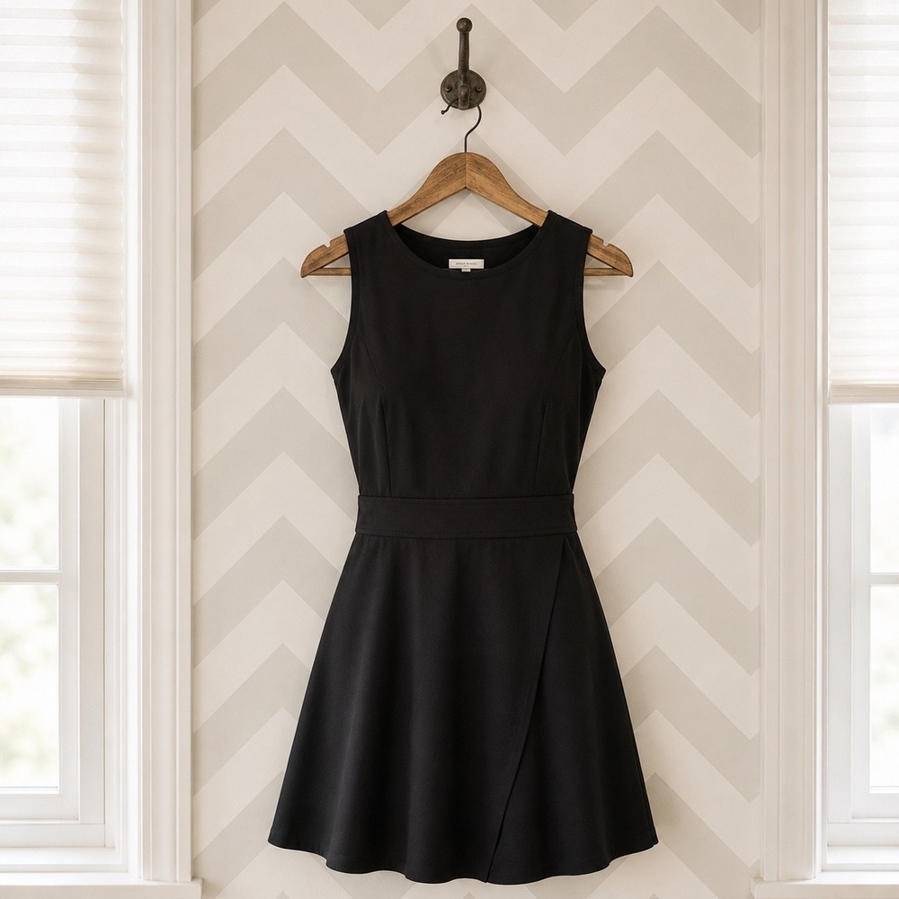 Gap Women's Black Dress With Zipper Detail Down the Back, SIze 16 NWOT